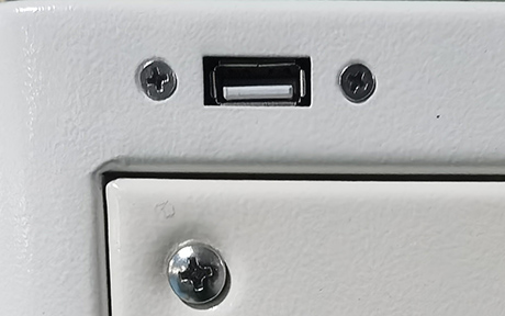 1-2 kg kleine vriesdroger voor thuisgebruik voor voedsel detail - USB-interface kan vriesdrooggegevens downloaden om te registreren.