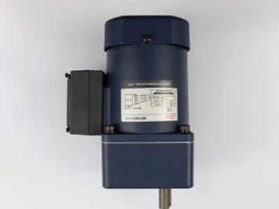 10L 50L roestvrijstalen vastefasereactor detail - Met behulp van bekende binnenlandse merken kunt u het vermogen kiezen op basis van de viscositeit van het materiaal, de reductieverhouding verhogen en er zijn borstelloze DC-motoren beschikbaar.