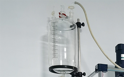 200L beklede glasreactor detail - 10L voedingstank, GG-17 hoog borosilicaatglas.