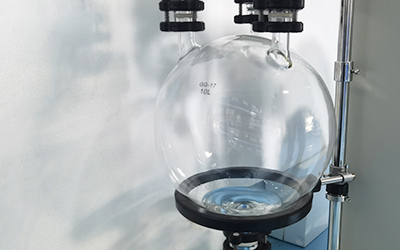 200L beklede glasreactor detail - 10L opvangkolf, GG-17 hoog borosilicaatglas.