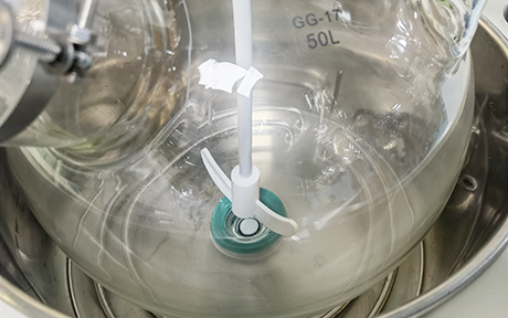 50L enkellaagse glazen reactor detail - 50L hoge borosilicaat glazen bolvormige ketel, cilindrische ketel kan worden aangepast.