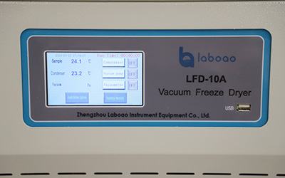 0.12㎡ Benchtop Normale Lab Vriesdroger detail - LCD-aanraakscherm, kan temperatuur en vacuümgraad weergeven,
met droogcurve. Met USB-interface, kan geschiedenisgegevens worden gedownload.