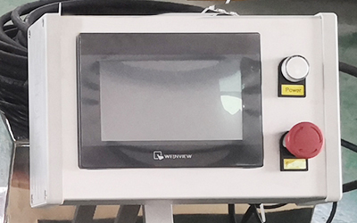Ethanol Centrifuge Extractor voor hennep CBD-olie detail - LCD-aanraakscherm, PLC-controllersysteem. Frequentie schakelkast. Explosieveilige motor.